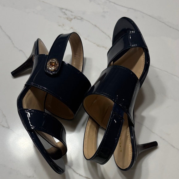 Coach Glossy Dark Blue/navy Heels with Gold Accent - Picture 9 of 16